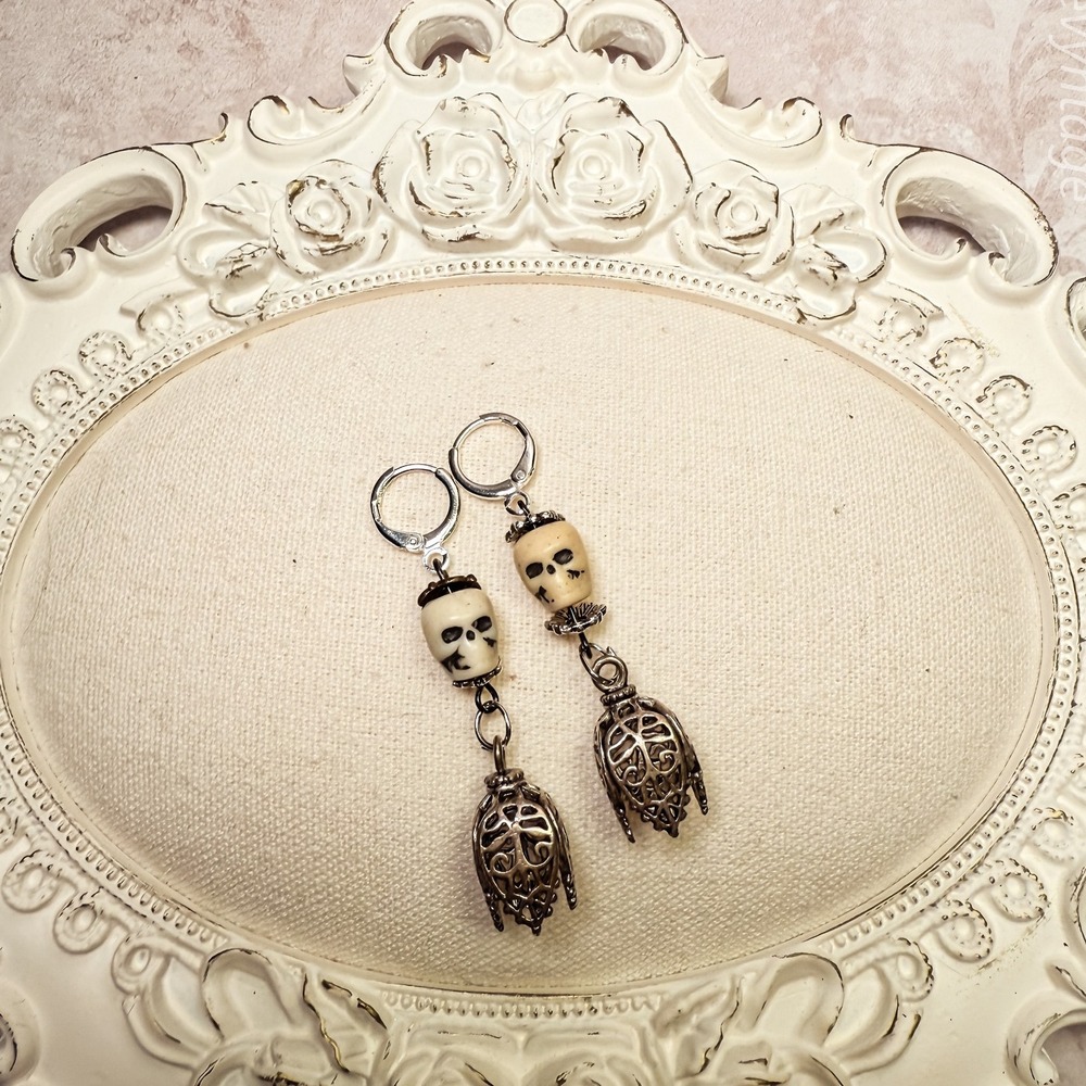Stag‎ Bone Skeleton Earrings